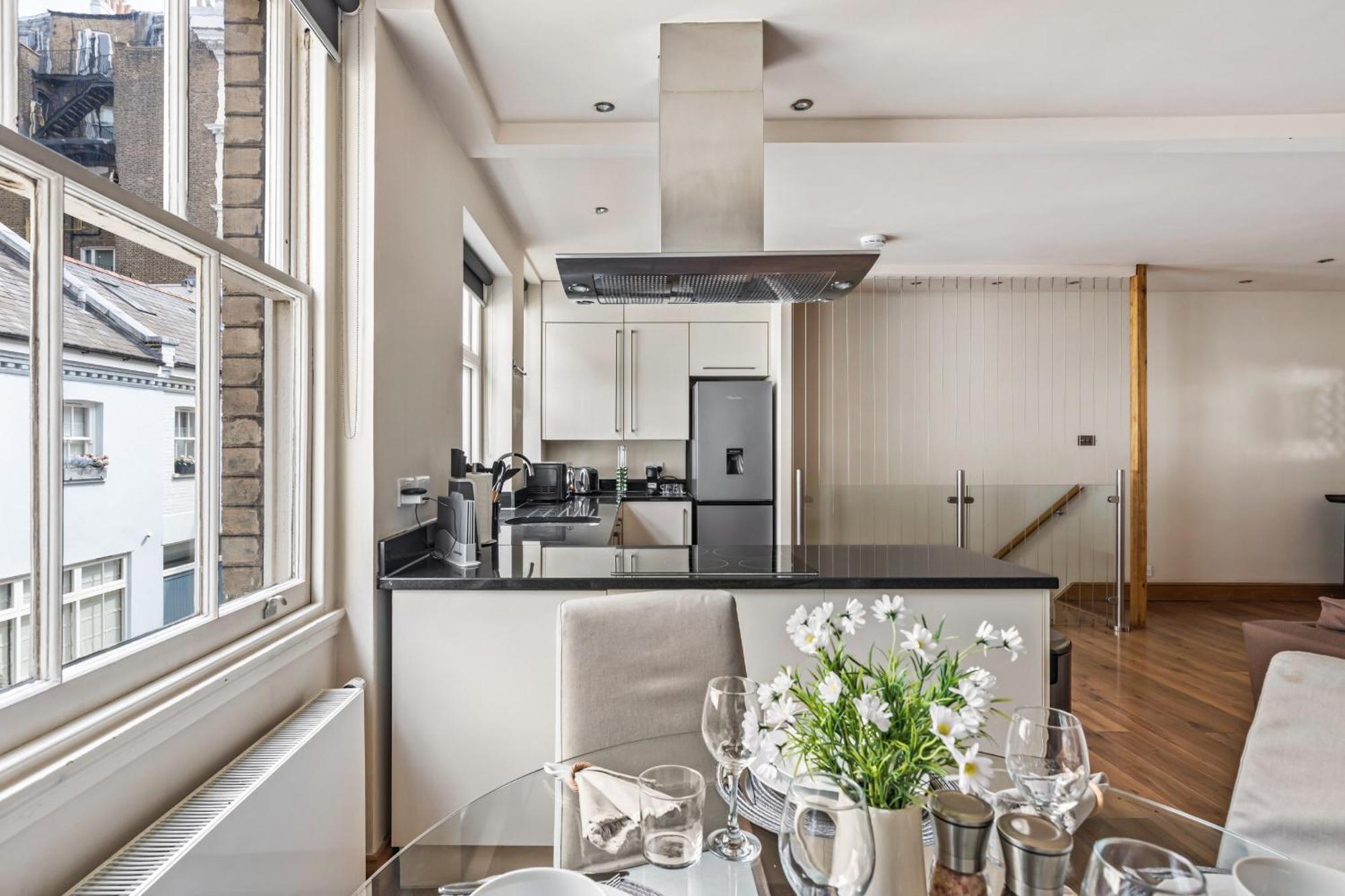 Enchanting Hideaway - La Reserve South Kensington ロンドン エクステリア 写真