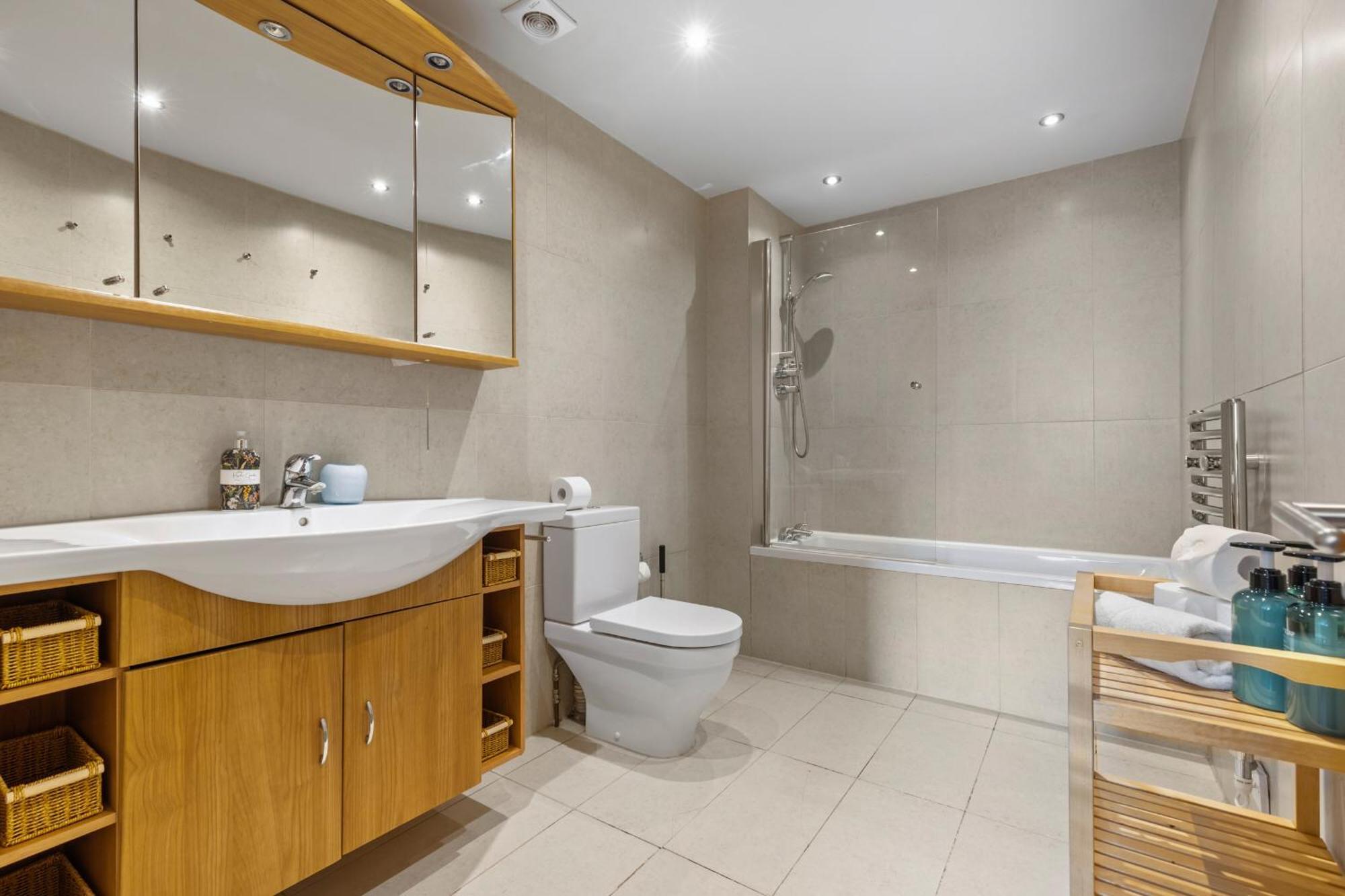 Enchanting Hideaway - La Reserve South Kensington ロンドン エクステリア 写真